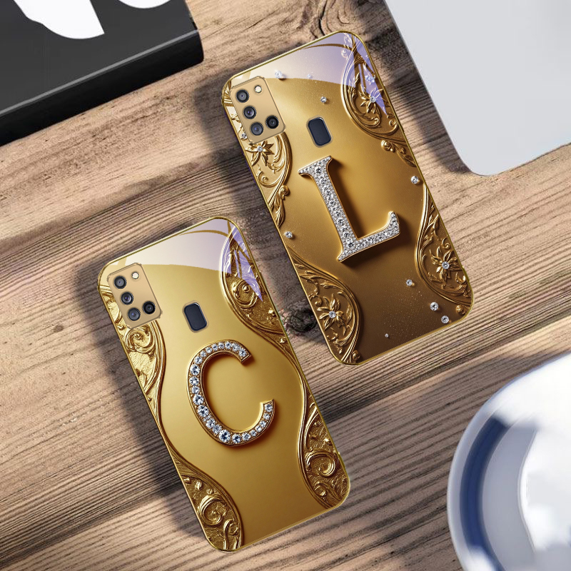 K&G Women'S Formal Wear - ダイヤモンドがちりばめられた「K」付きゴールデンガラス製スマホケース（Samsung A31、A32、A33、A34、35、14、A15、13、16、25、26、50、52、53、54、55、56、70、71、72、73対応）