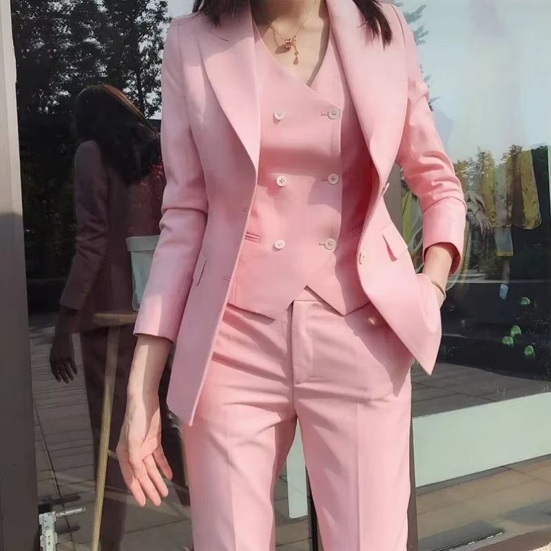 Women Luxury Formal Wear - ファッションラグジュアリーレディーススーツ3ピースフォーマルスリムフィット女性用カスタムメイドオフィスワークウェアセットジャケットベスト付きパンツ