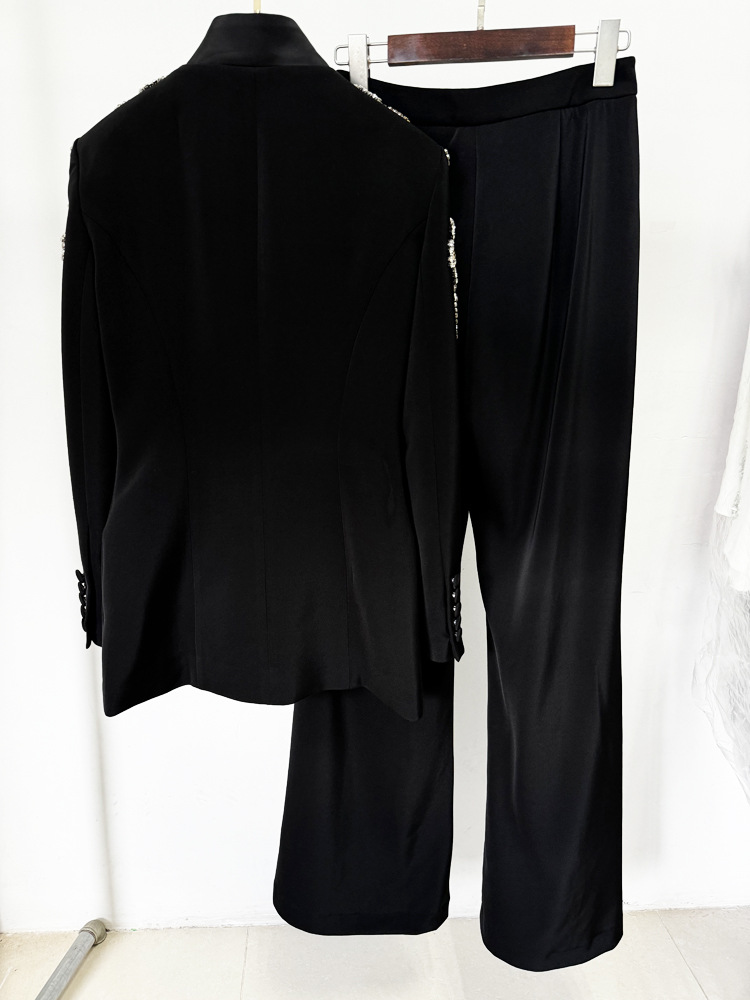 ハイストリート 最新2026年 デザイナースーツ レディース - Formal Attire Woman のレビューと価格