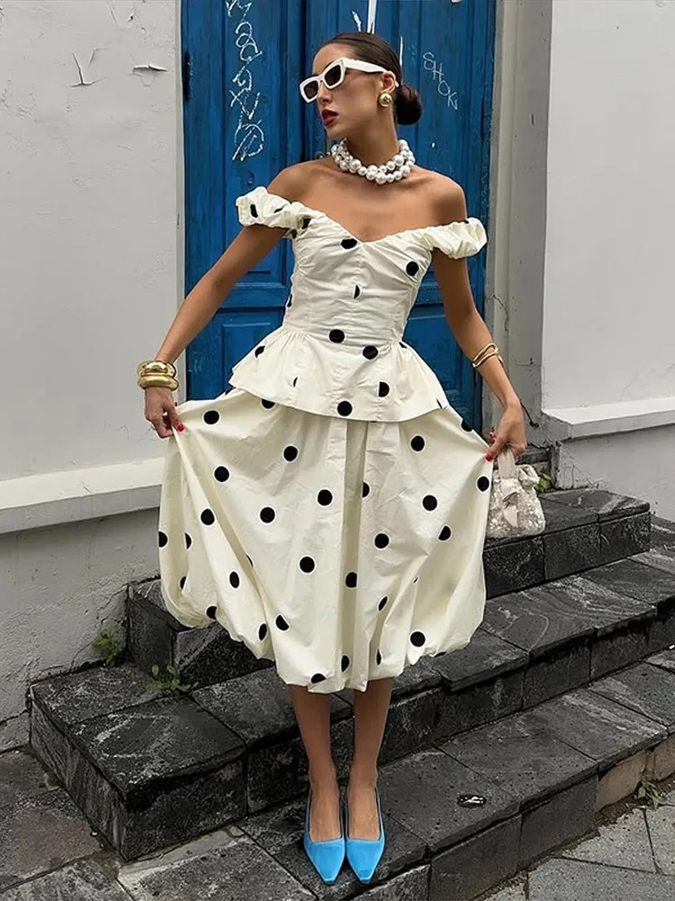 エレガントな水玉模様のレディースベストスカートスーツ、Vネッ - Women Formal Wear For Summer のレビューと価格